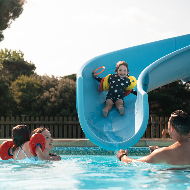 SSF LES ORMES FAMILY POOL 6