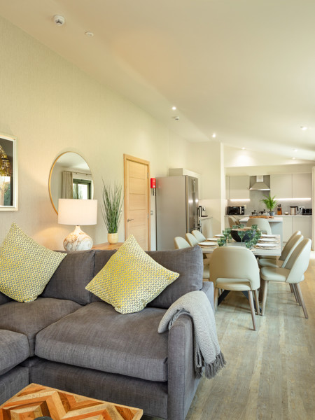 5D72BEA5 83B9 4FE4 AED9 AA1BBA696A43