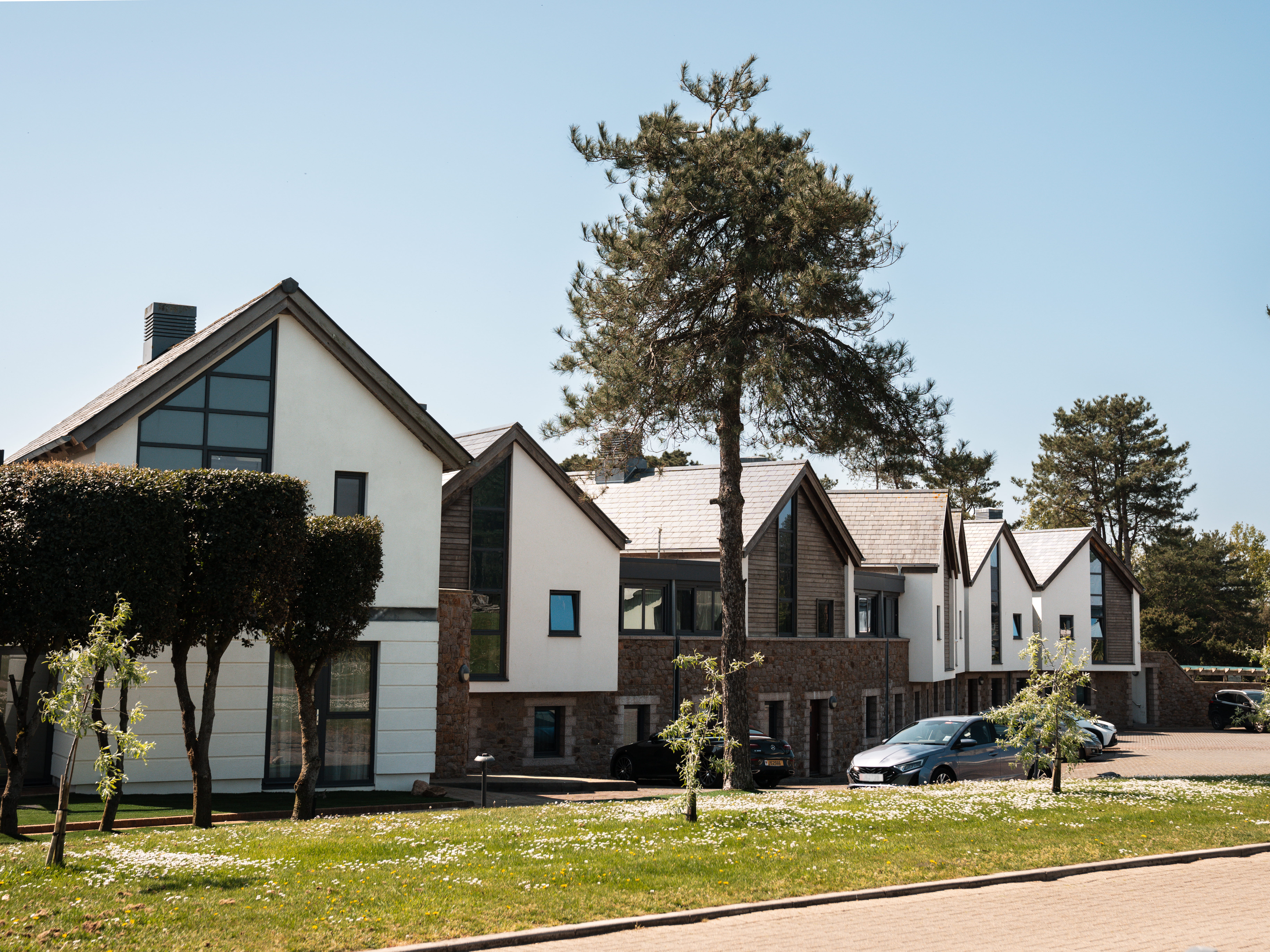 SSF LES ORMES APARTMENTS 1