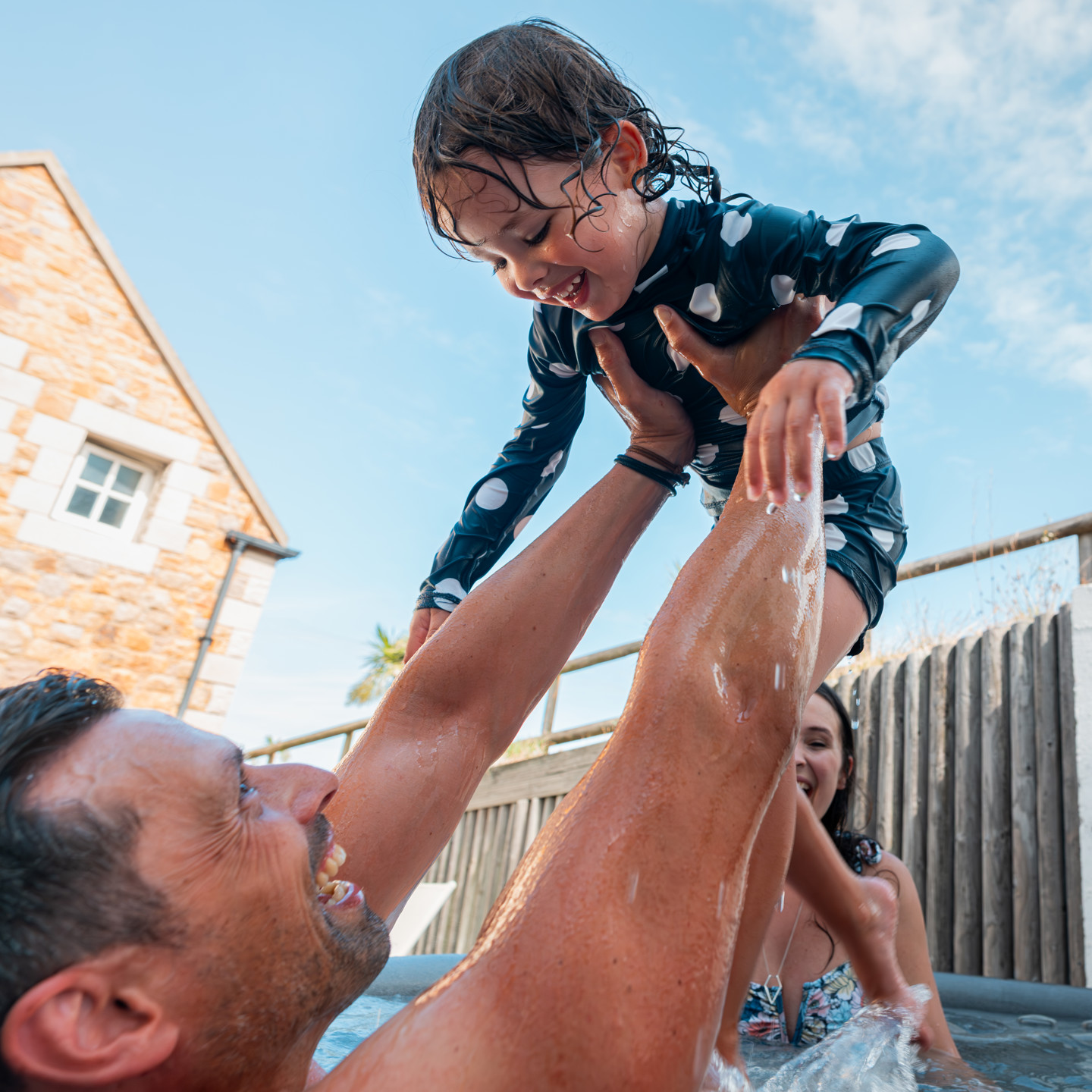 SSF LES ORMES FAMILY COASTAL HOT TUB 4