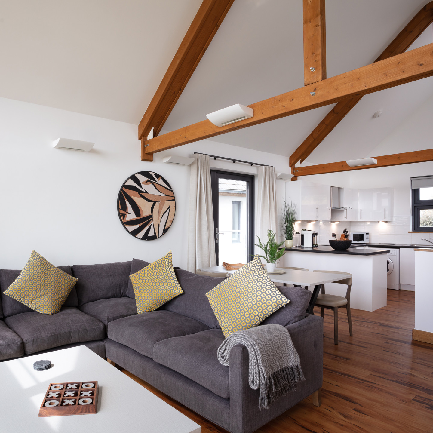 28F2B8D6 ED93 4160 831D 5DBF80E766CD