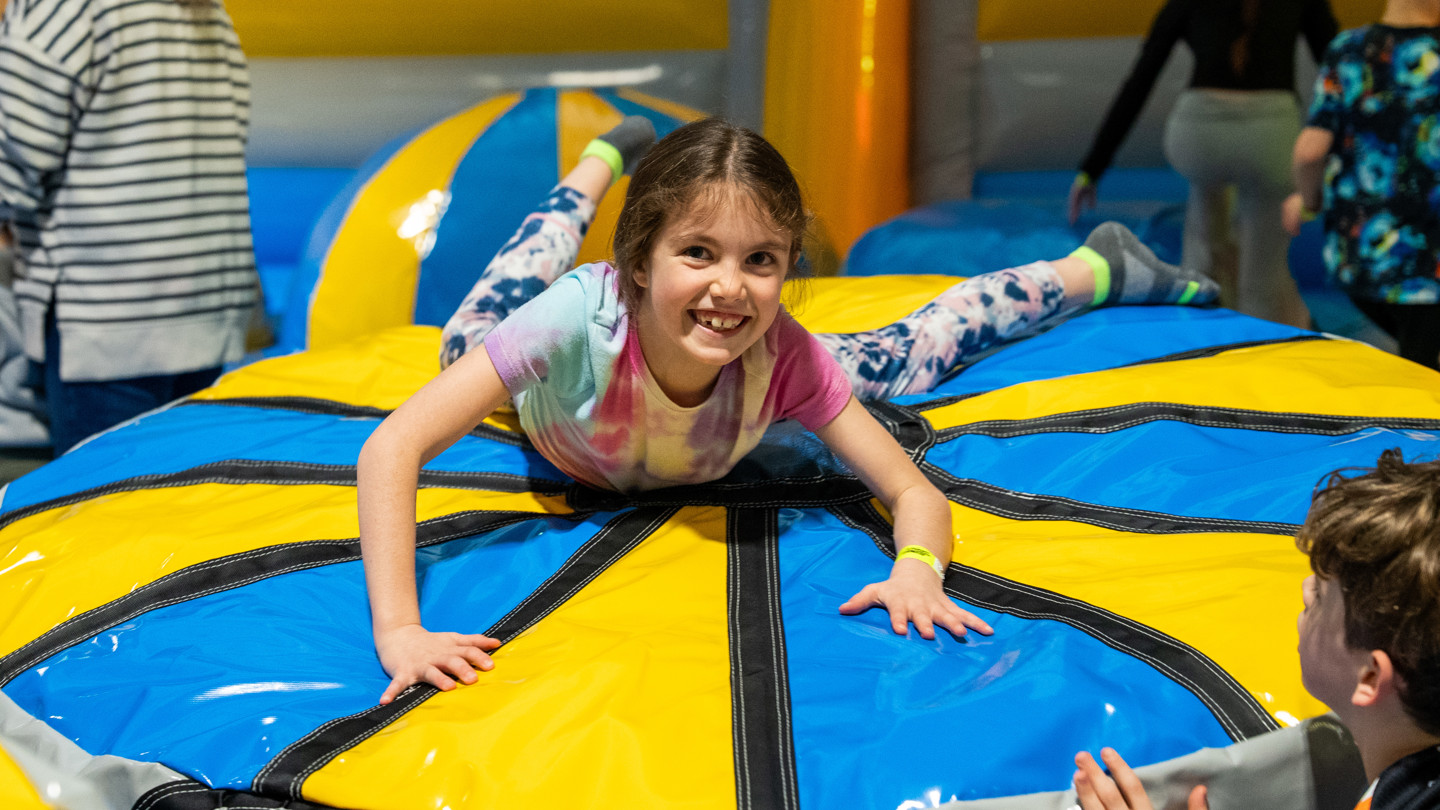 LES ORMES INFLATABLE ARENA STILLS 20