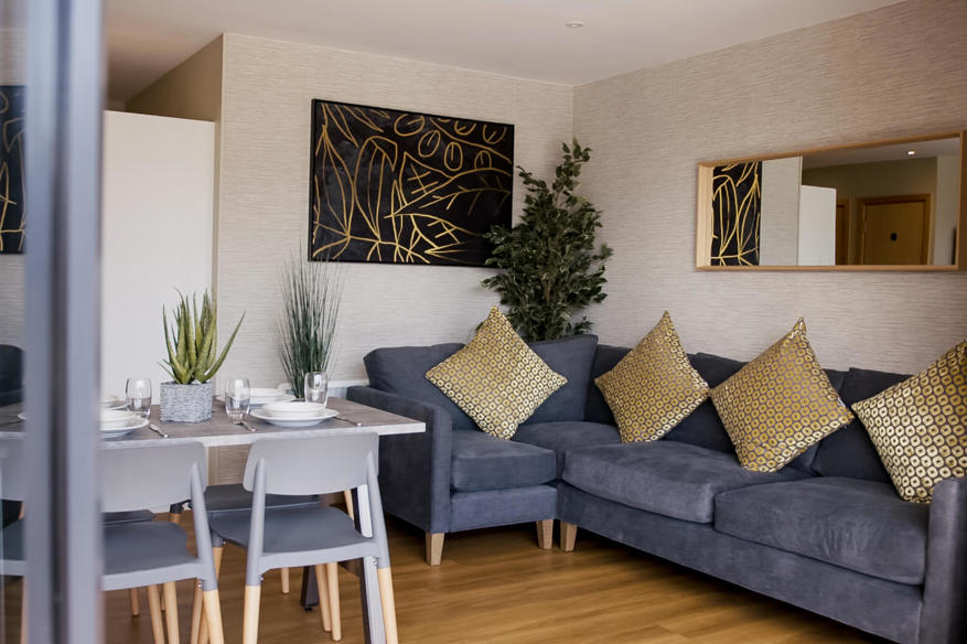 Poolside Deluxe Apartment